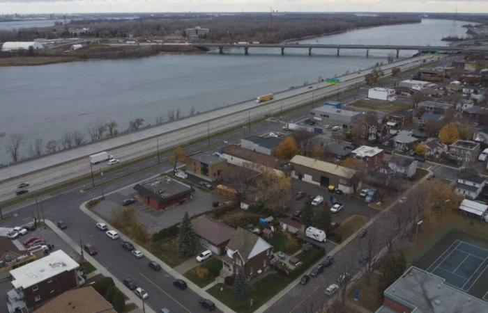 les résidents de Longueuil exaspérés par les odeurs nauséabondes