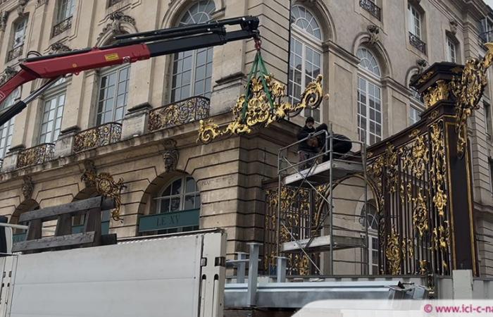 une des portes dorées de la place Stanislas supprimée