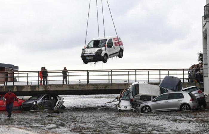 Cadaqués touchée par des pluies impressionnantes, des voitures emportées