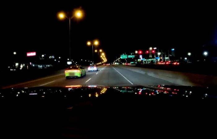 [VIDÉO] des jeunes imbéciles zigzaguent à grande vitesse sur les autoroutes du Québec