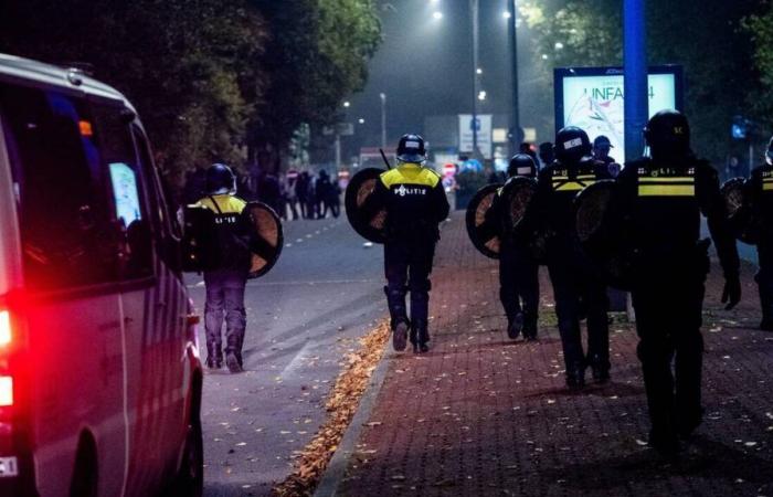 Israël envoie des avions humanitaires après un « incident très violent » à Amsterdam entre supporters