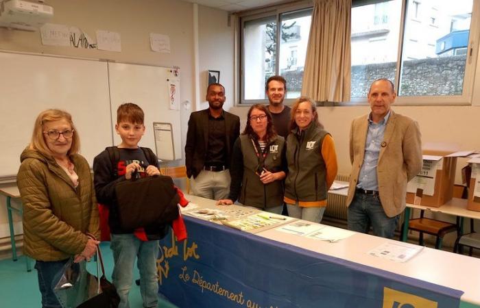 54 ordinateurs distribués au collège Léo-Ferré