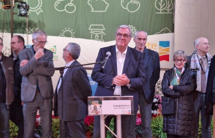 François Sauvadet inaugure la Ferme de Côte-d’Or et fait une annonce forte