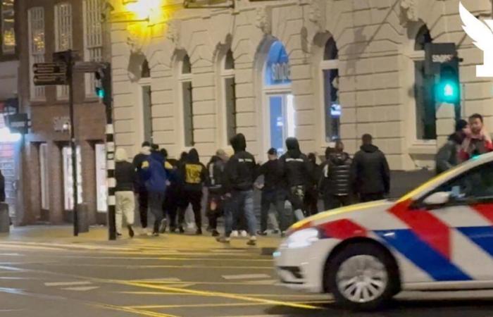 images de supporters israéliens attaqués après un match de football contre l’Ajax