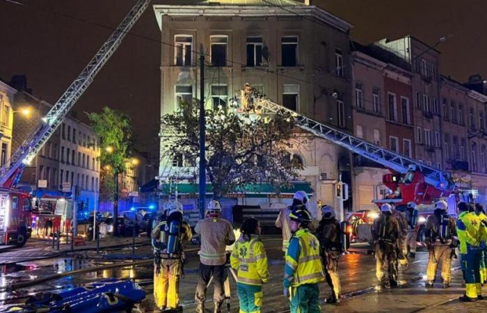 trois personnes sont mortes dans l’incendie d’un immeuble, “elles ont tenté de s’enfuir par les escaliers”