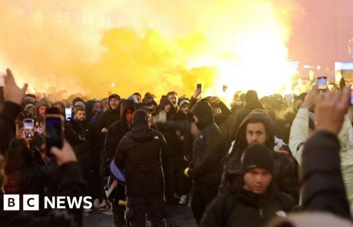 Nous ne devons pas fermer les yeux sur l’antisémitisme, a déclaré le roi des Pays-Bas après les attaques contre des supporters de football israéliens