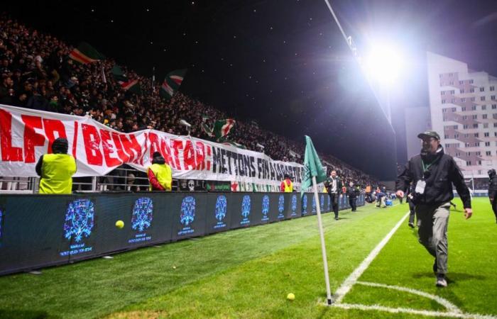 le match Red Star-Troyes interrompu à cause de balles de tennis