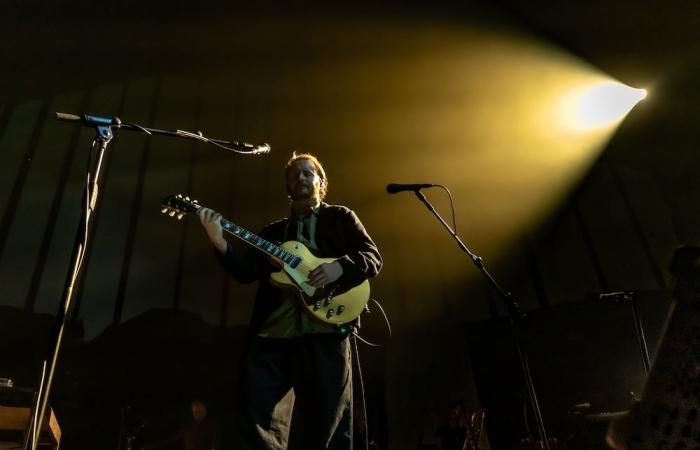 Ben Howard célèbre le record qui lui donne un AFAS Live complet