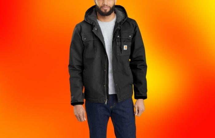 Cette veste Carhartt à prix réduit pourrait être votre alliée cet hiver, profitez-en