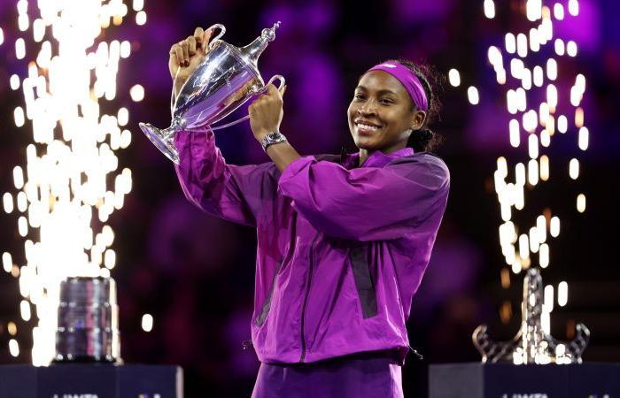 Coco Gauff réalise sa course de rêve pour devenir la plus jeune à remporter les finales WTA en 20 ans