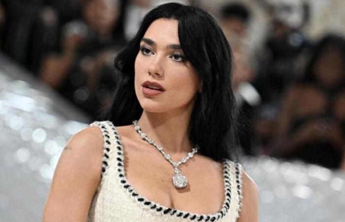 Dua Lipa annule son concert pour des raisons de sécurité