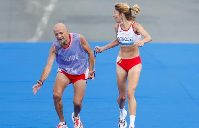 un prix de consolation pour Elena Congost, la marathonienne espagnole privée de médaille pour avoir soutenu son guide