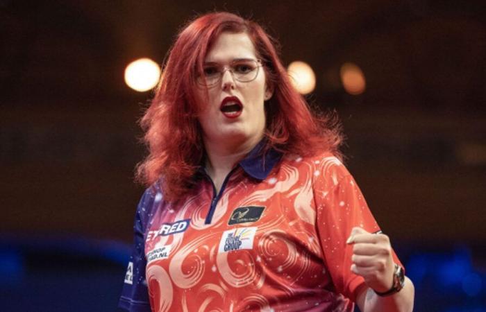 Noa-Lynn van Leuven : Luke Humphries soutient un joueur transgenre avant le Grand Slam of Darts