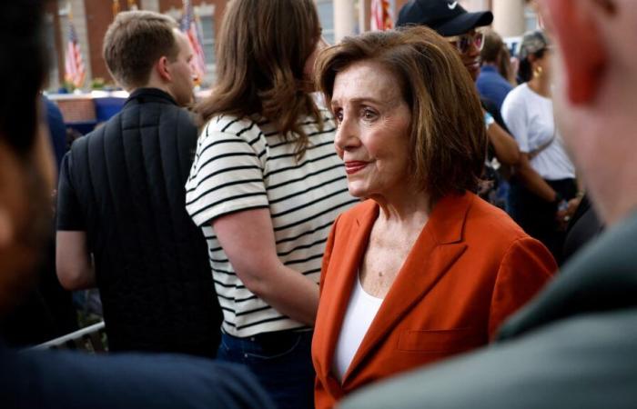 Nancy Pelosi pointe la responsabilité de Joe Biden après la défaite de Kamala Harris