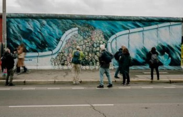 Sur les traces des fragments du mur de Berlin, trente-cinq ans après son ouverture