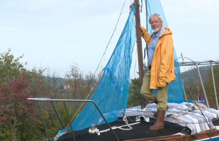 Vendée Globe 2024. Avec Virtual Regatta il vit la régate depuis son bateau dans son jardin