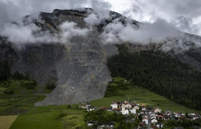 Sous la menace d’un nouveau glissement de terrain, Brienz (GR) doit se préparer à l’évacuation