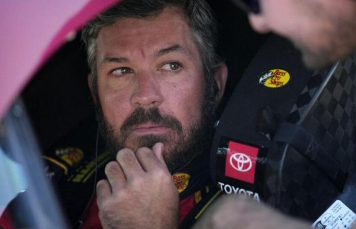 Truex remporte la pole pour la dernière course à temps plein de NASCAR en tant que meilleur prétendant au titre de qualification de Logano