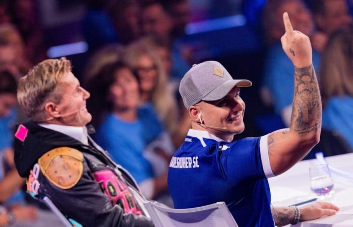 Finale DSDS : Pietro taquine Dieter Bohlen après sa sortie du jury