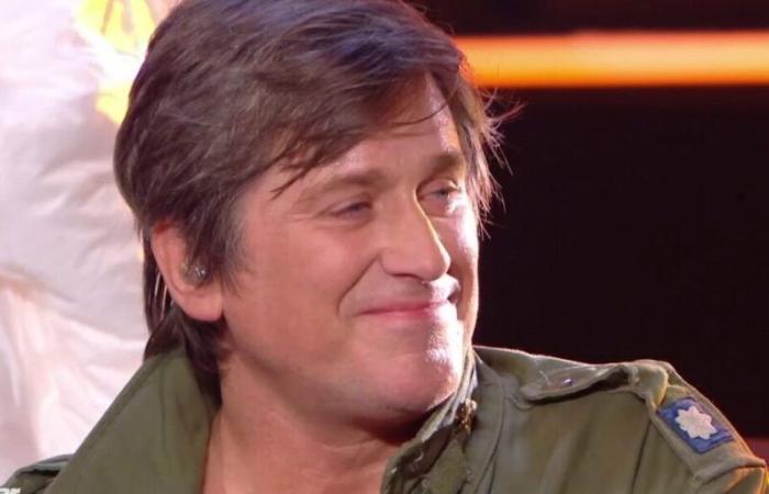 Thomas Dutronc très ému par l’hommage des étudiants à sa mère, Françoise Hardy