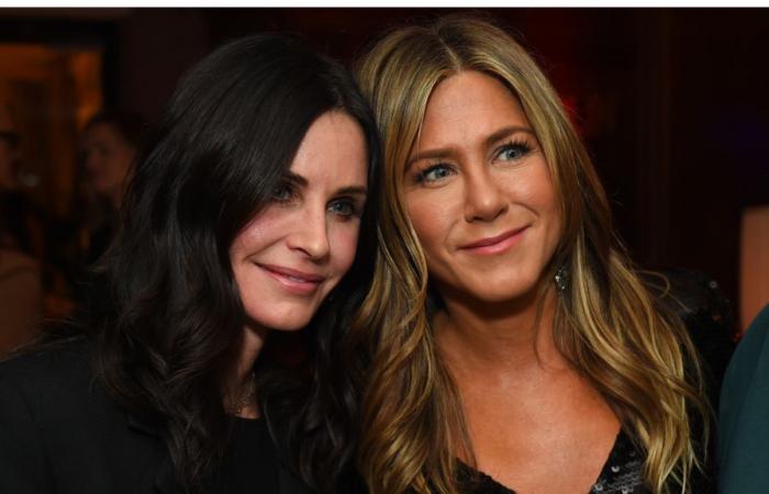 Courteney Cox révèle ce que Jennifer Aniston a volé à Friends