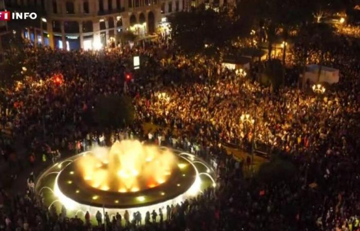 des milliers de personnes manifestent à Valence contre les autorités