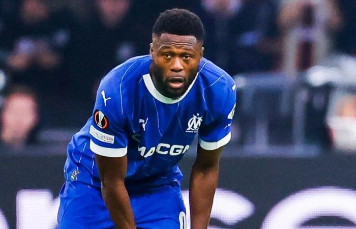 Mbemba doit être réintégré selon Charbonnier !