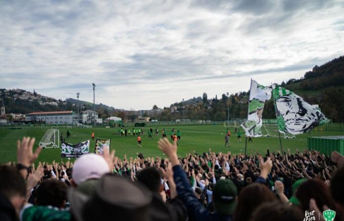 La folle ambiance des supporters avant le Derby