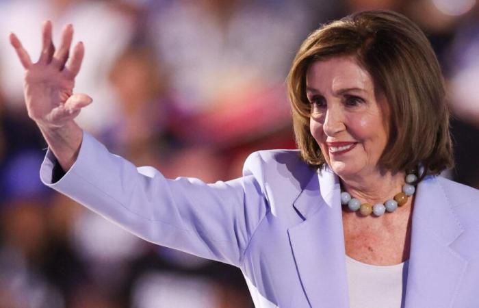 Nancy Pelosi pointe Joe Biden et son retrait tardif