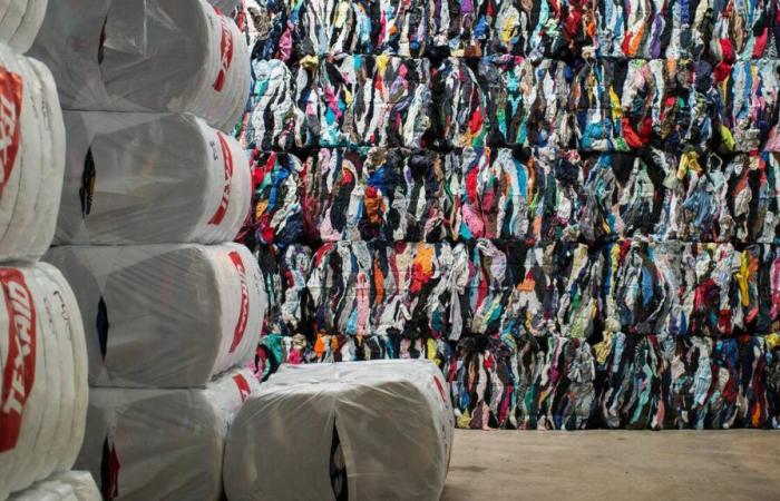 Les entreprises textiles suisses veulent introduire une taxe sur le recyclage