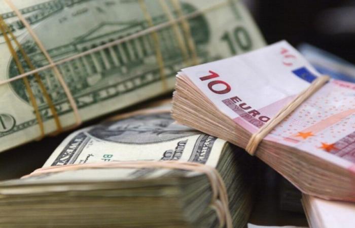 hausse de l’euro et nouveau record pour le dollar au marché noir