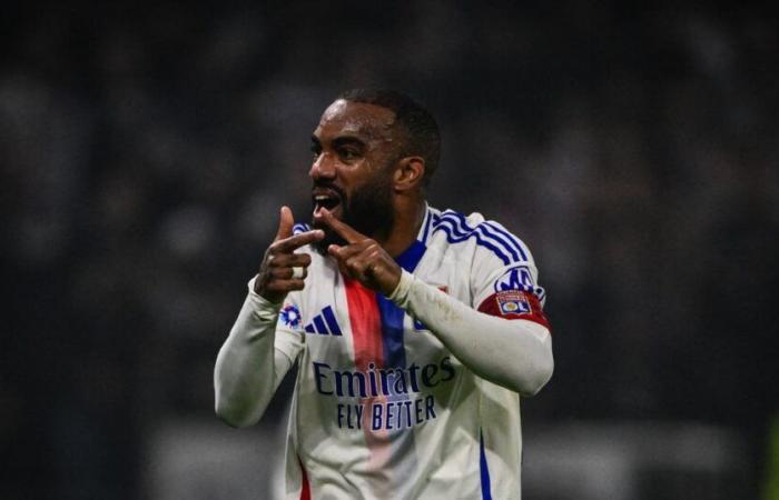 Lacazette a failli confirmer son départ de Lyon en fin de saison