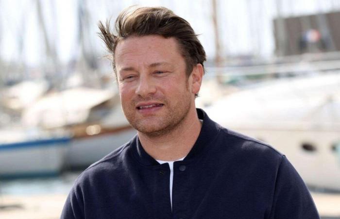 critiqué par les Autochtones, un livre du chef Jamie Oliver retiré des ventes