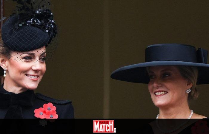 Kate Middleton majestueuse pour les commémorations du « Dimanche du Souvenir »