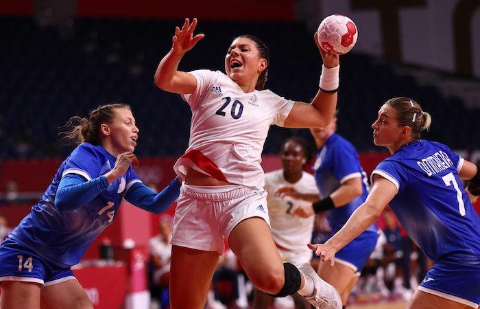 Pour développer leur sport, les amateurs de handball prennent les choses en main en Acadie