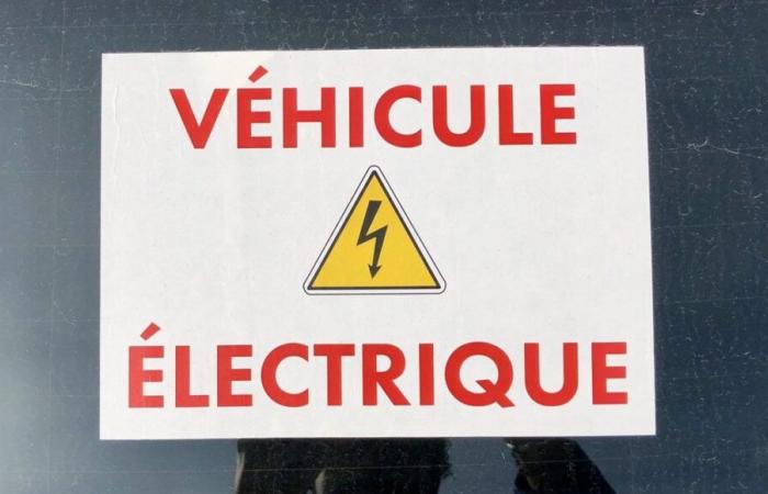 Comment les casses automobiles du Gard recyclent les batteries électriques