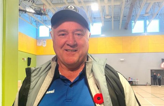 Pour développer leur sport, les amateurs de handball prennent les choses en main en Acadie