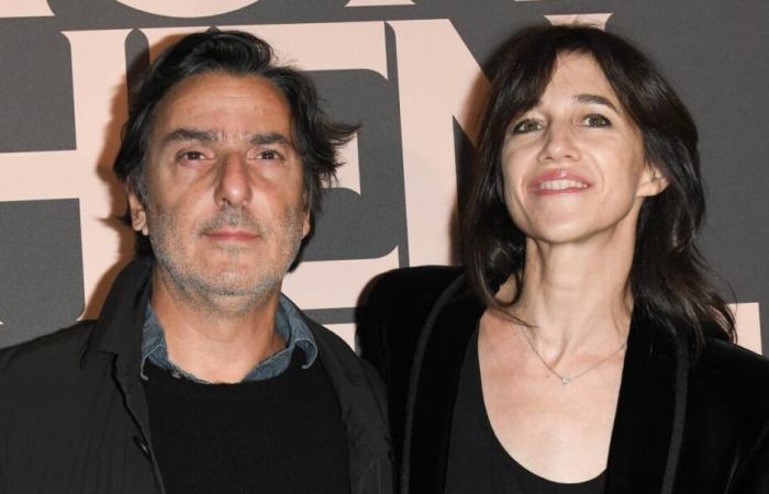 Charlotte Gainsbourg et Yvan Attal célèbrent chacun à leur manière les 22 ans de leur fille Alice