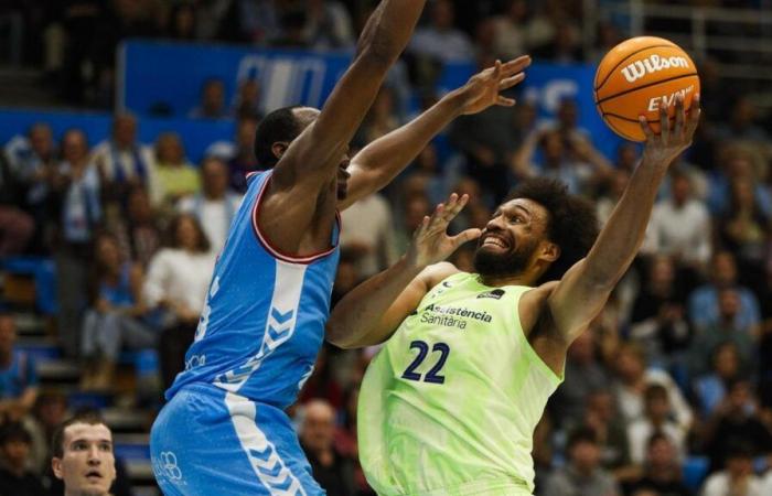 Le jeune Moore punit un Barça indolent face à la colère de Peñarroya