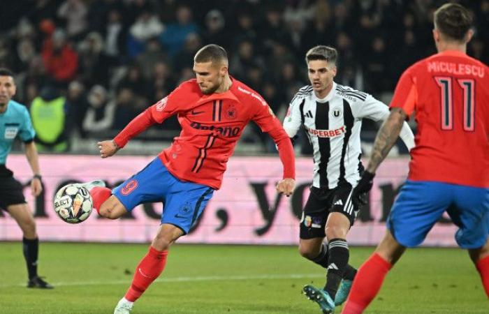 « U » Cluj – FCSB 1-2. Les « Rouges-Bleus » arrachent le leader de la SuperLiga