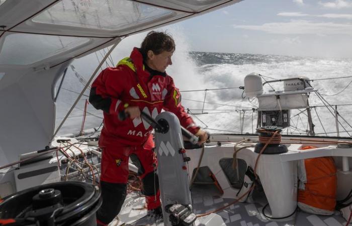 sur 40 concurrents, seules six femmes prennent le départ du Vendée Globe