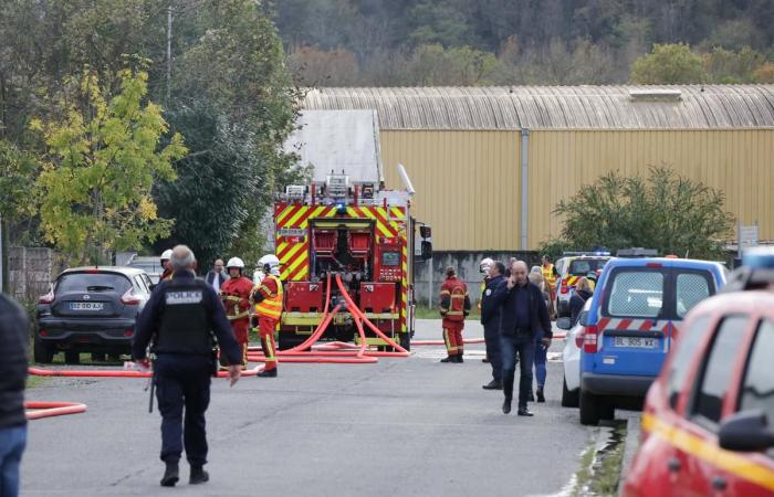 un incendie ravage les laboratoires Kuku la praline à Lons