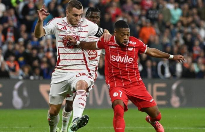 à la mi-temps Montpellier surprend Brest et Toulouse pousse Rennes