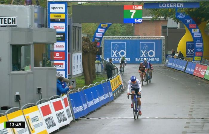 Thibau Nys fait immédiatement briller son maillot de star européenne avec un solide effort solo à Lokeren