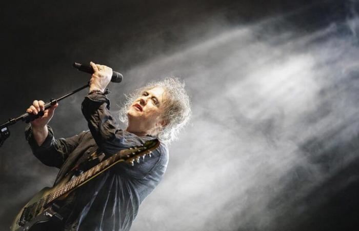 The Cure revient à la grâce et à la mélancolie avec “Songs of a Lost World”