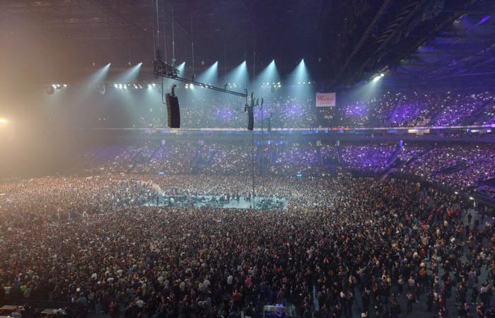 Robbie Williams en concert à Paris La Défense Arena en juillet 2025