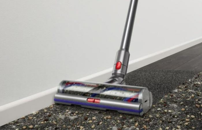 Le prix de l’aspirateur Dyson v15 baisse, le Black Friday n’y est pour rien