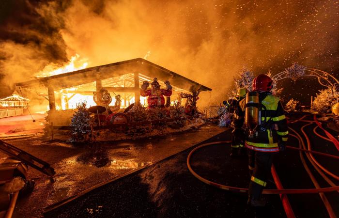 le marché de Noël partiellement détruit avant son ouverture