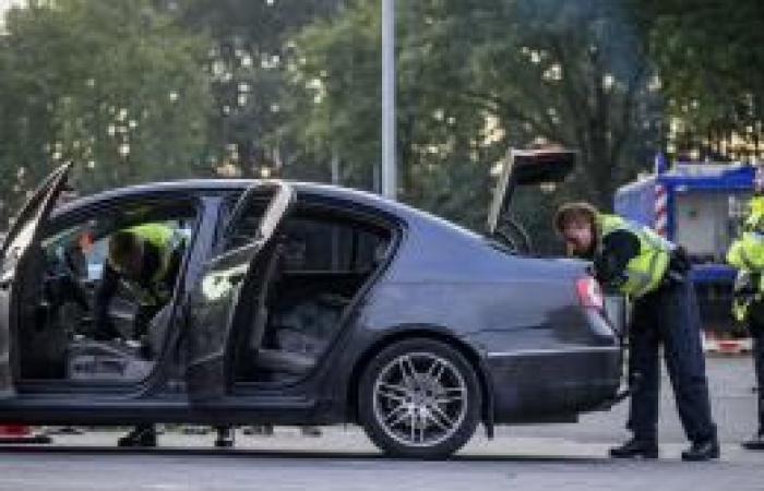 le royaume introduira temporairement la mesure à ses frontières terrestres à partir du 9 décembre