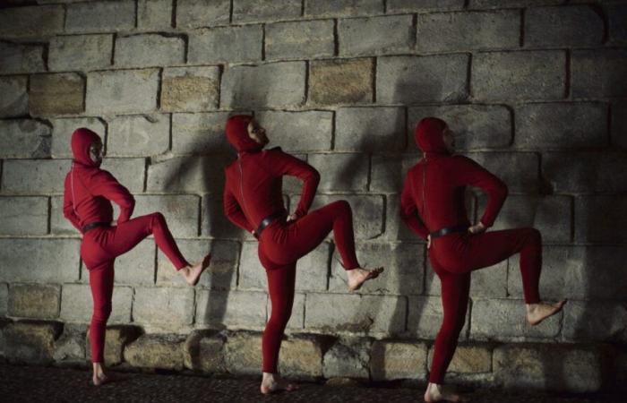 Au Louvre, François Chaignaud interprète la danse “Figures du fou”.